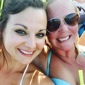 Meet your Posher, Brittney